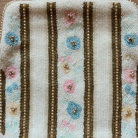 Vintage 50’s Josef Japan hand beaded Elegant Floral Handbag - Picture 2 of 8
